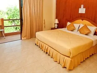 Mr. Mac's Hotel