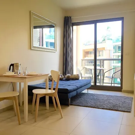 Dasiri Unixx Downtown 13 Apartment