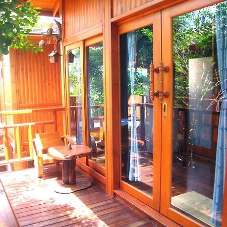 Wood House Guest house Pattaya