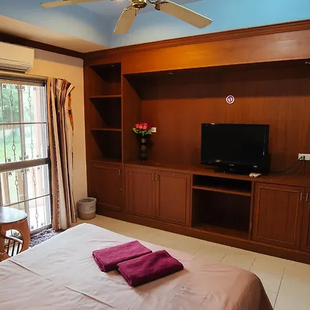 The Bed Guest house 2*