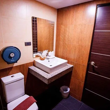 Hotel Mr. Mac's 2*