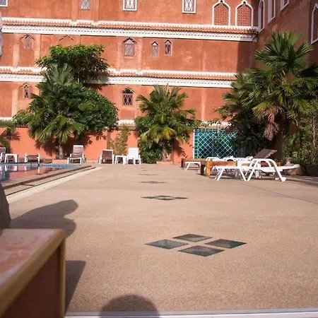 Hotel The Sun & 3*