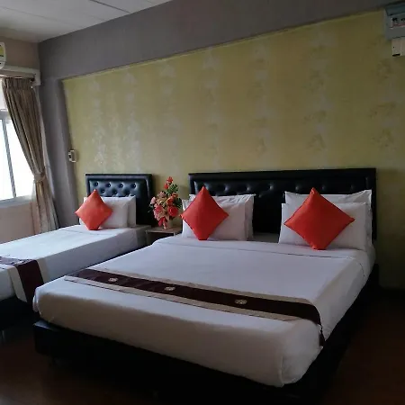 Hotel The Sun & 3*