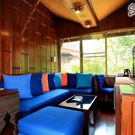 Resort Sugar Hut & Restaurant