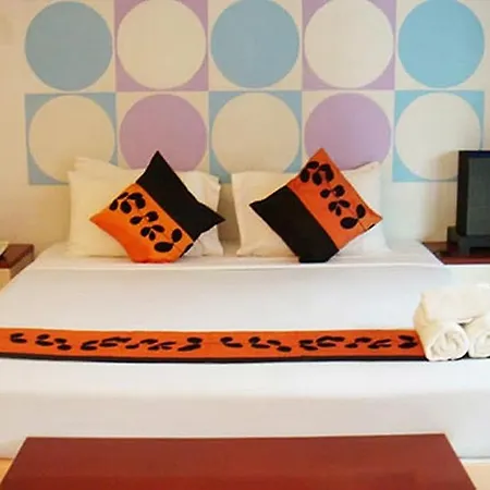 Sawasdee Sea View 3*