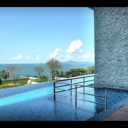 Apartment Everyday Beachfront Stylish Luxury Jomtien