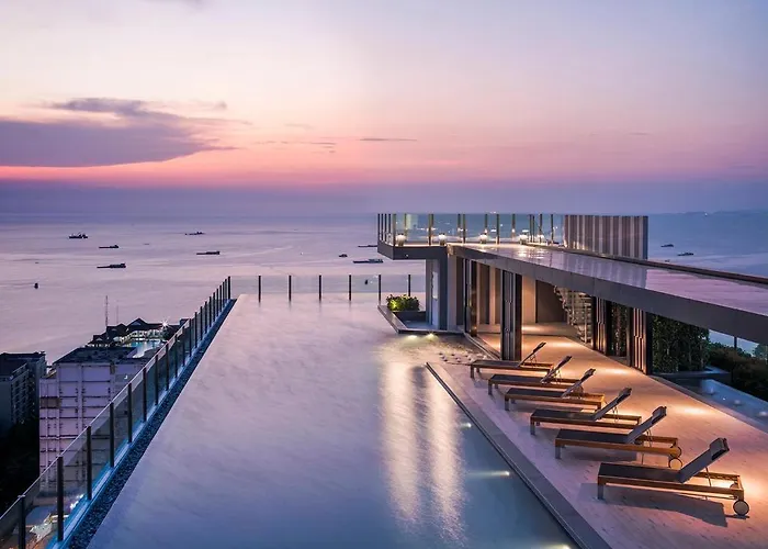 The Base Central Pattaya -Luxury Condo -Free Wifi