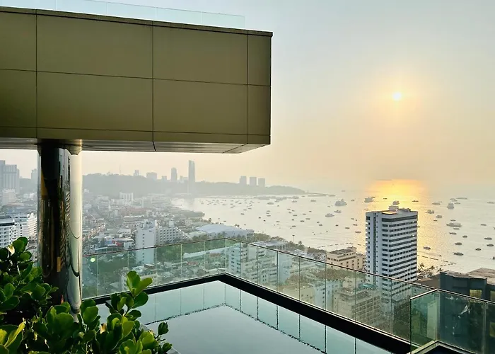 Edge Pattaya Sea View Room