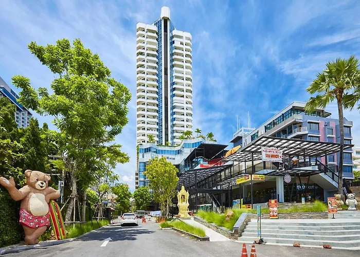 Markland Beachfront By Fantasea Beach