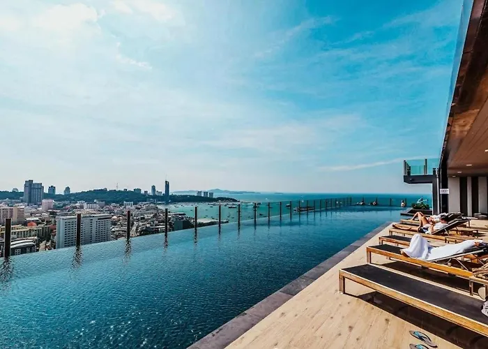 Central Pattaya, Beautiful Place Next To The Beach