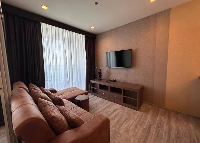 Sea View Apartment On The Beach