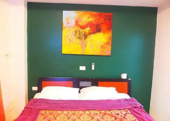 Piza 24 Guesthouse