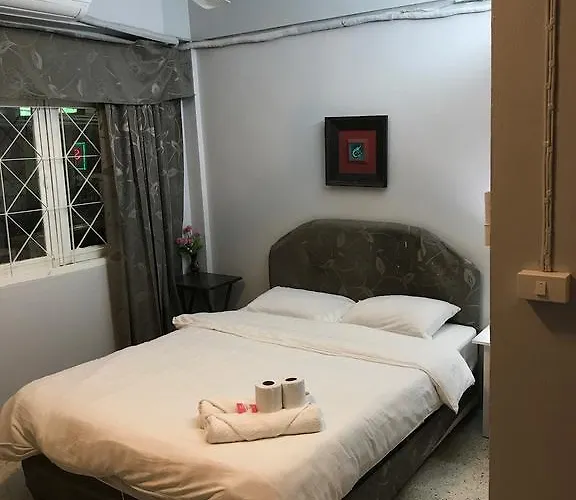 Scandalic Bar And Guest House