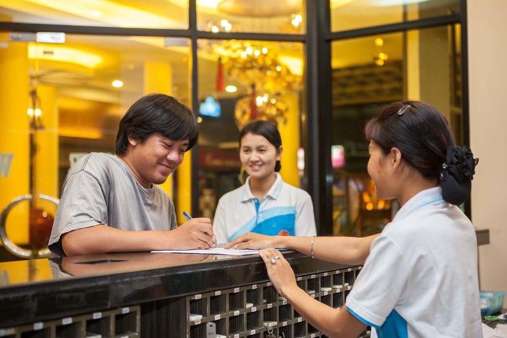 Eastiny Place Hotel 3*