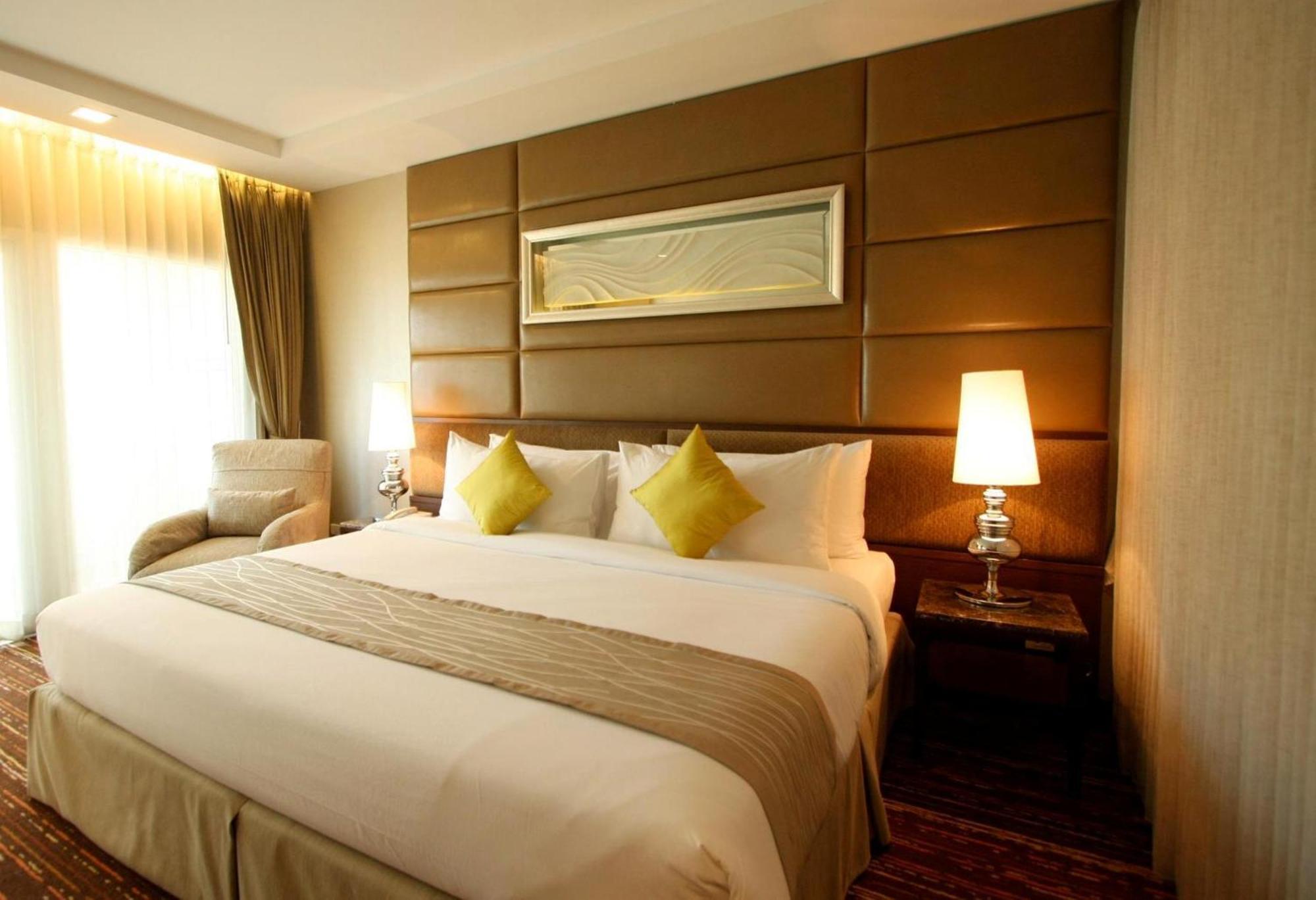 Intimate - Sha Extra Hotel Pattaya