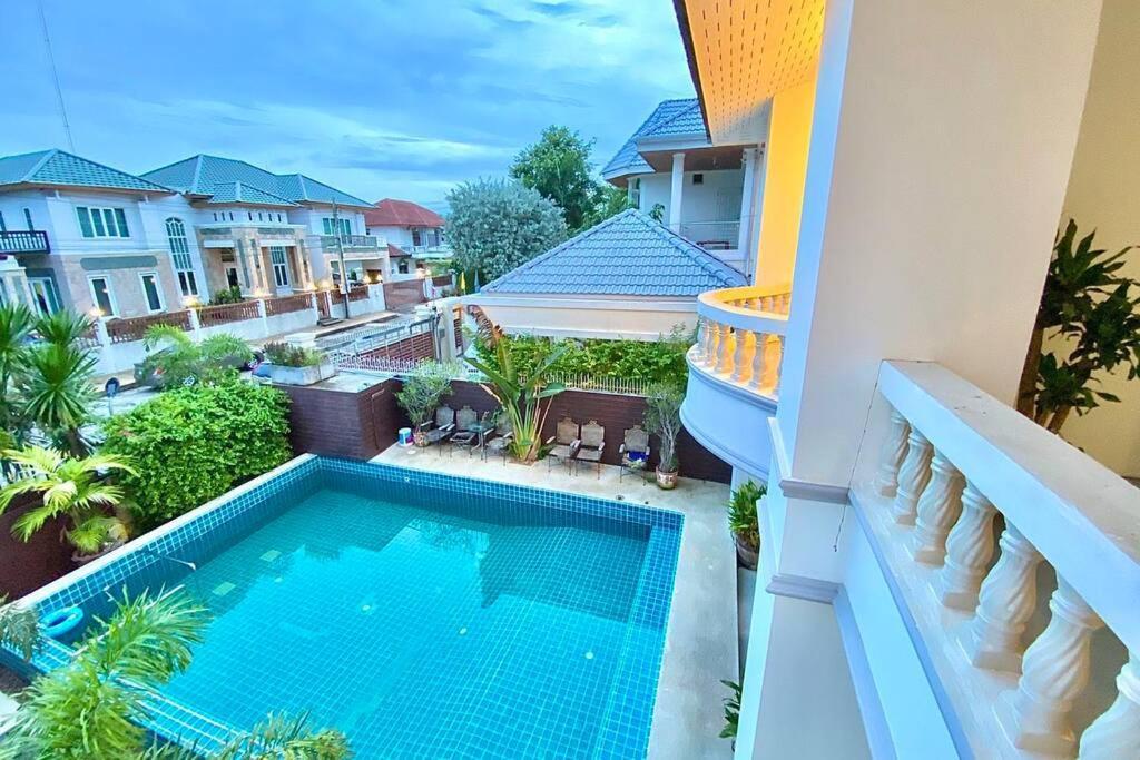 Villa 芭提雅,พัทยา,central Pattaya,mordern Style Villa,7br,16-20ppl