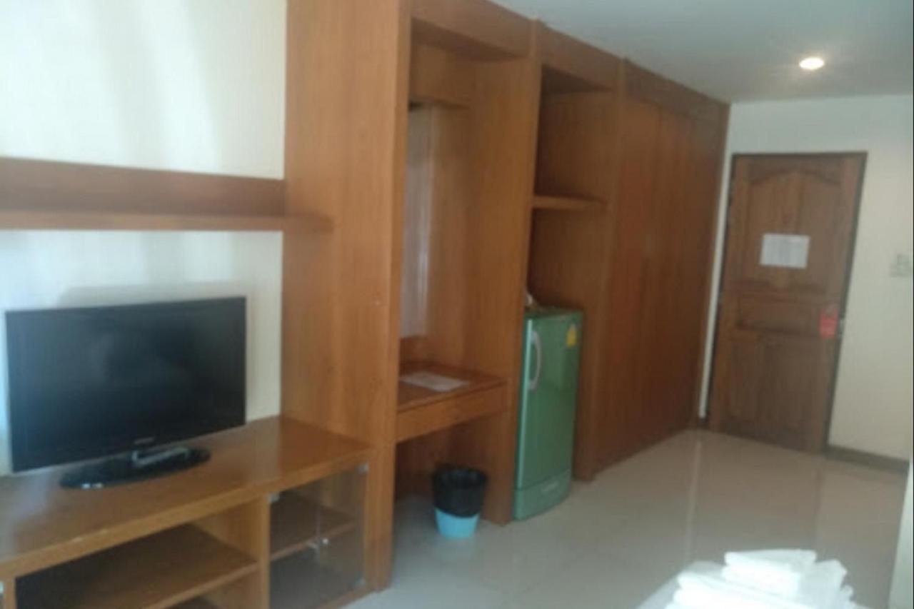 Oyo 1097 Thep Hotel Pattaya