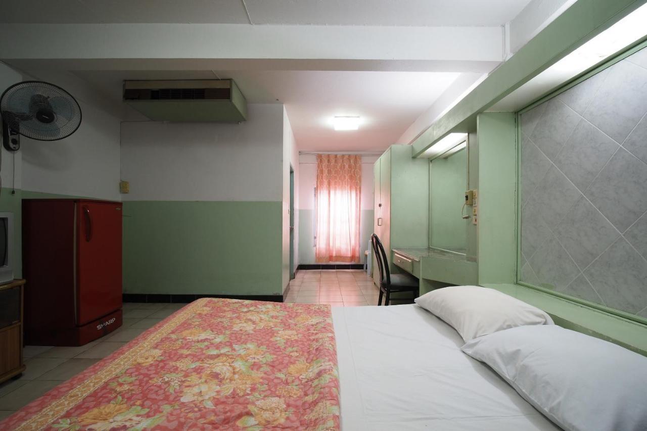 Hotel Oyo 1003 Naklua House 3*