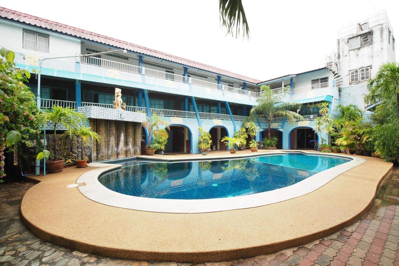 Oyo 1003 Naklua House Hotel Pattaya