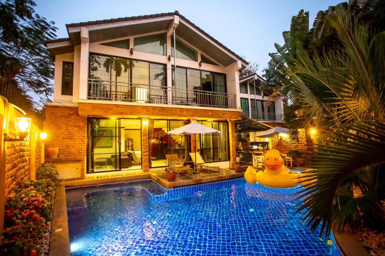 4poolvillas Pattaya