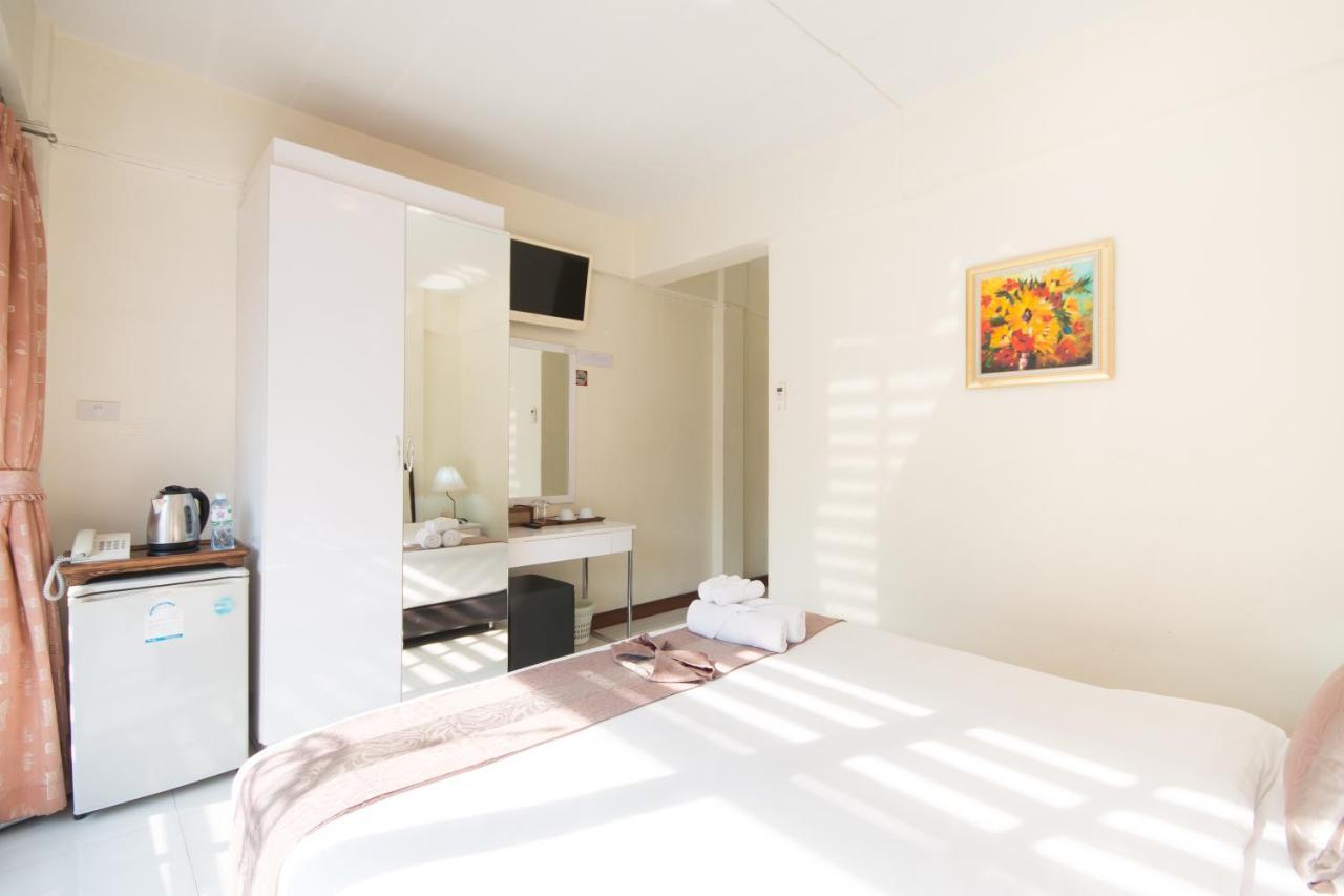 Admire House Guest house *