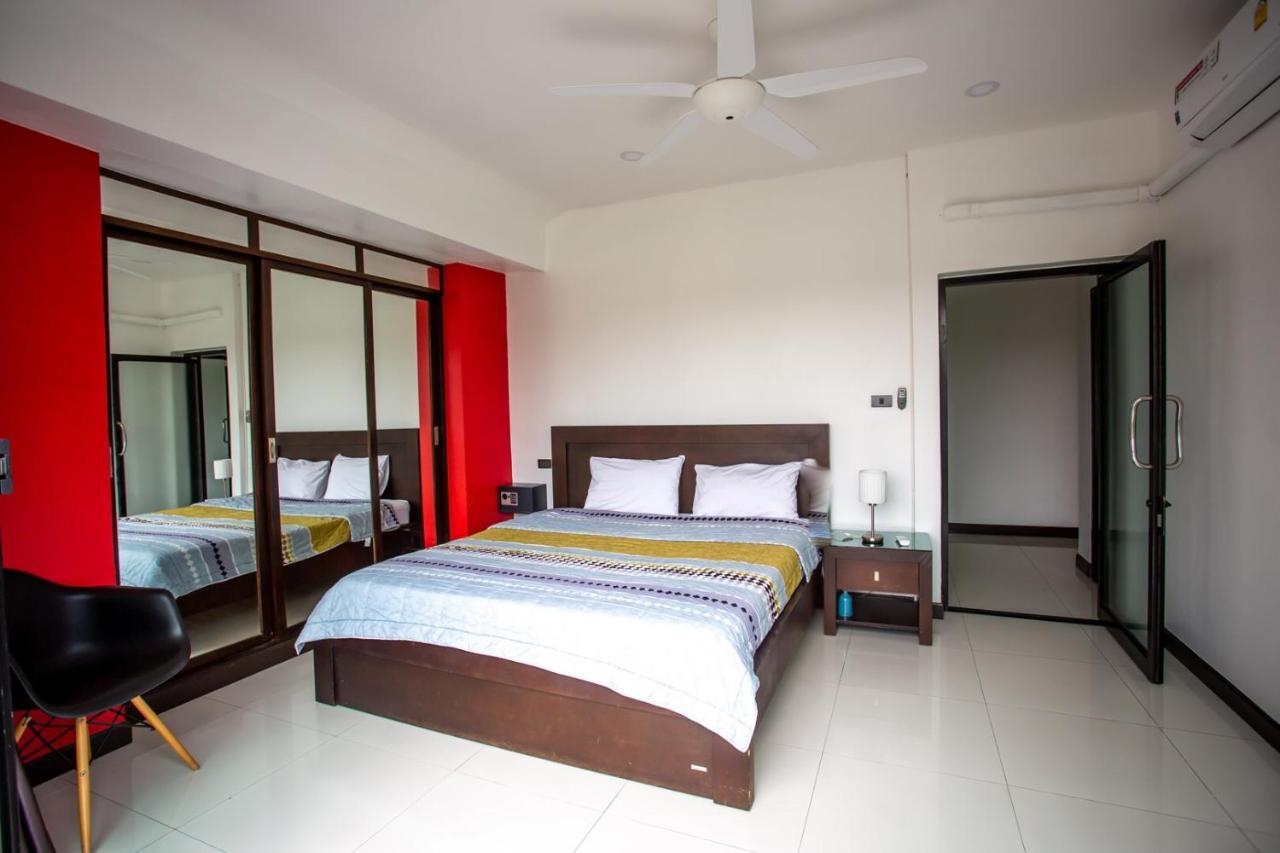 4poolvillas