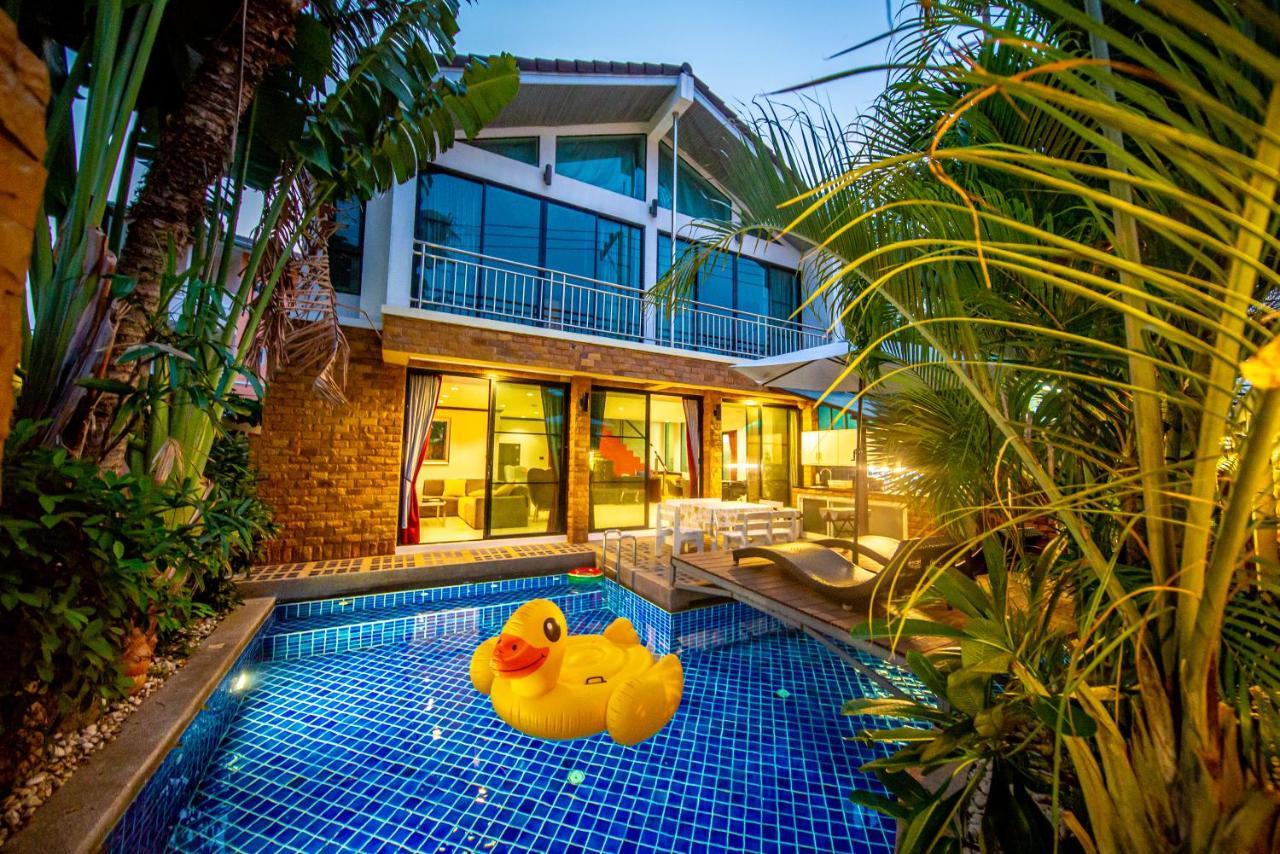 4poolvillas Villa *