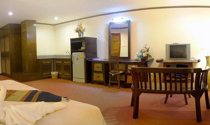 Phuphaya Hotel Pattaya