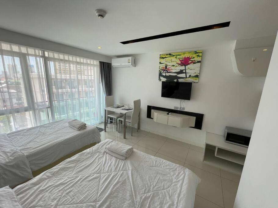 Getaway In Center