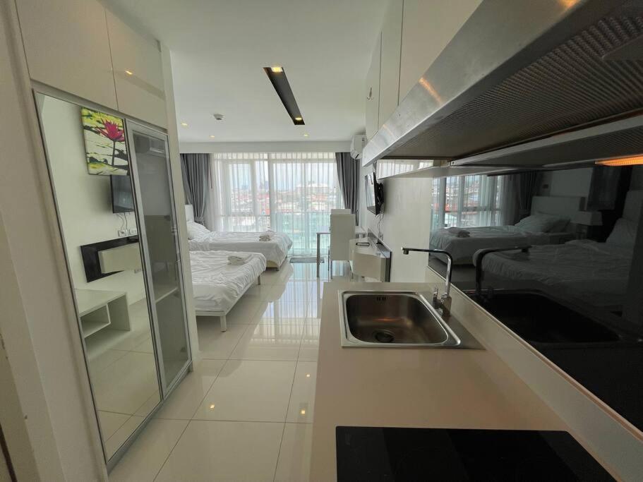 Getaway In Center *