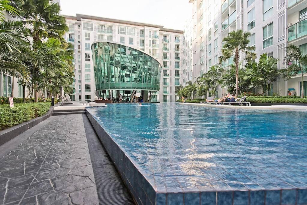 Getaway In Center Apartment *