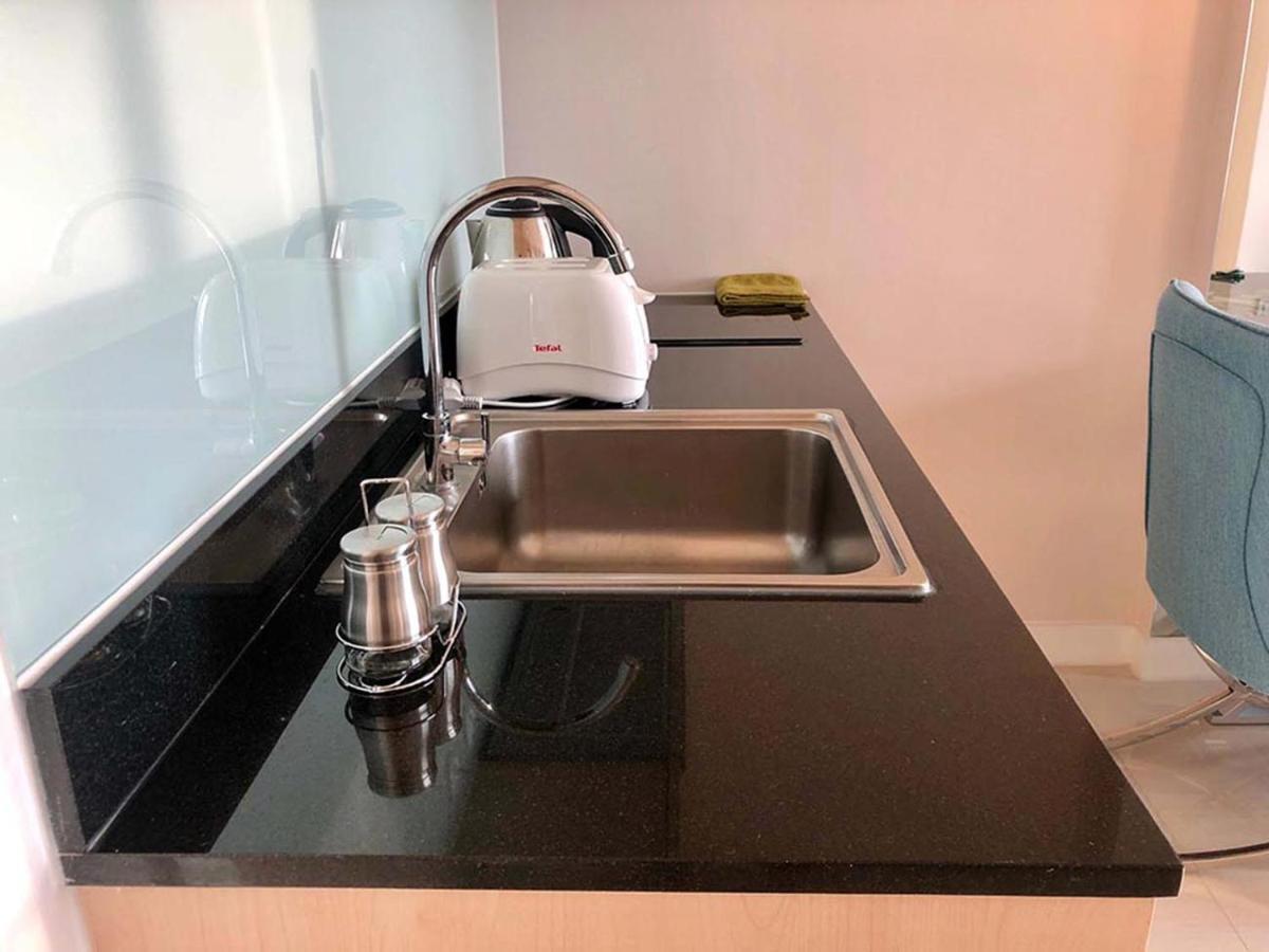 Grande Carribean Sea View&park View Comfortable 1 Bedroom For 3 Person With Washing Machine , Kitchen And Utensils For The Cooking * Pattaya