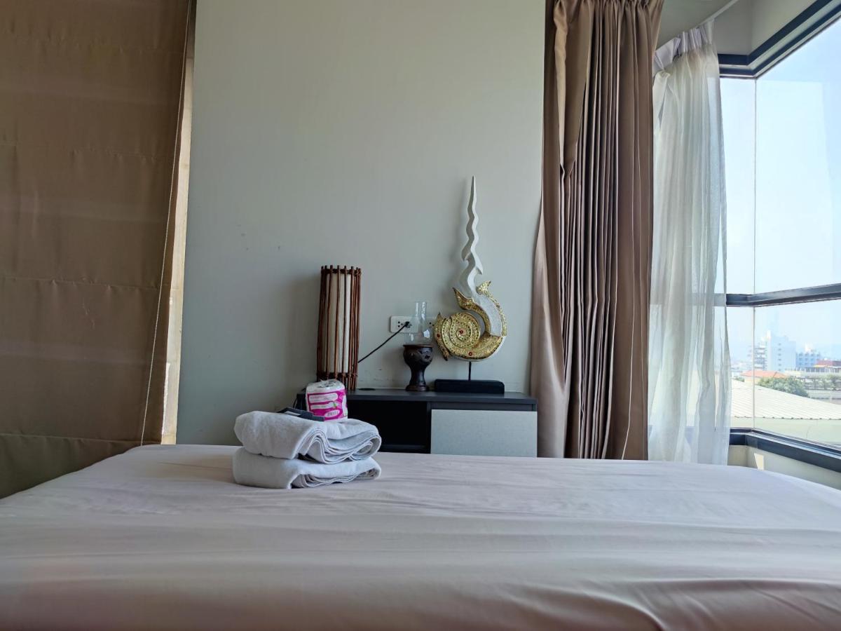 Sea View Rooftop Pool * Pattaya