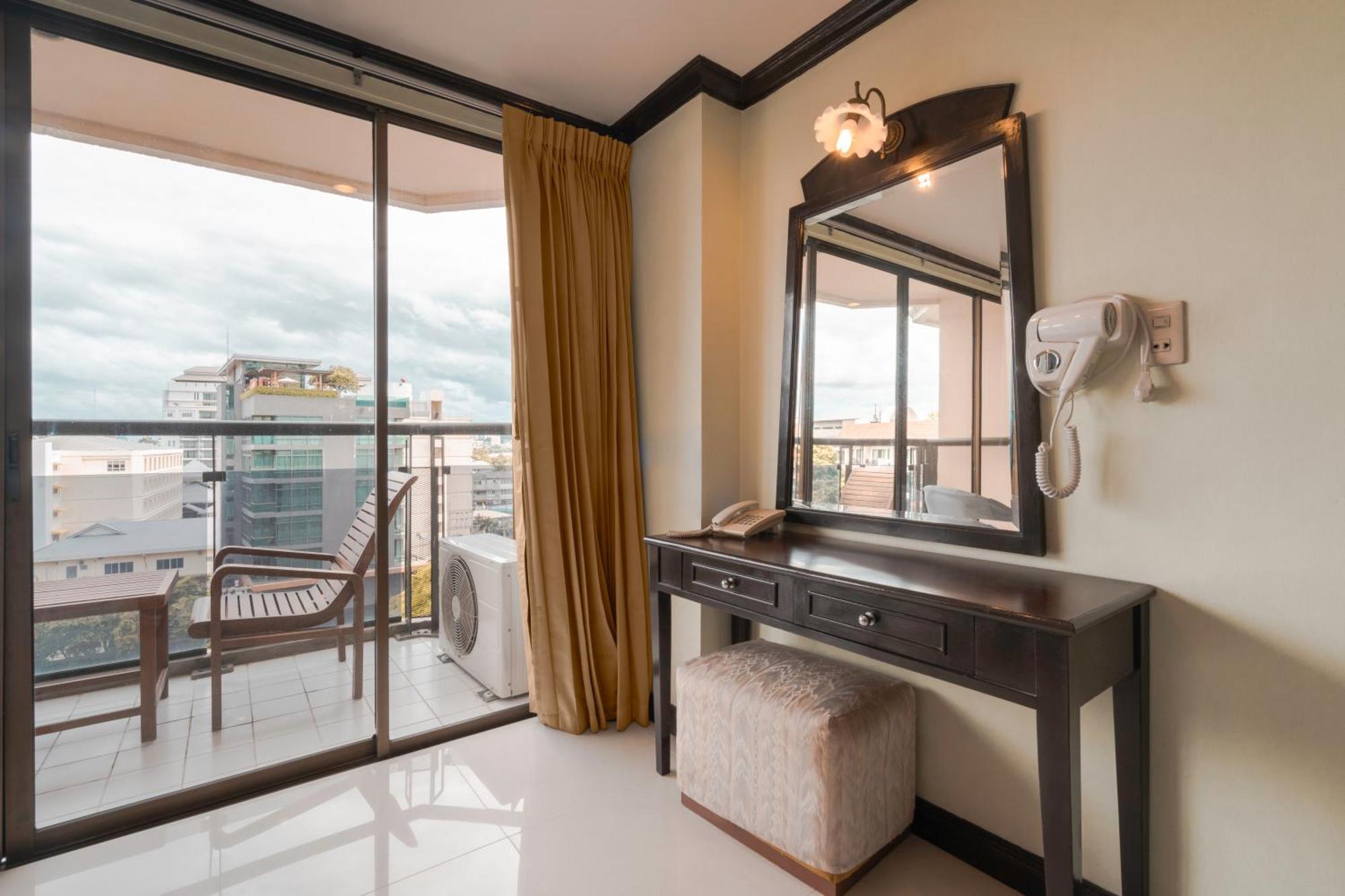 โรงแรม ไมค์บีชรีสอร์ท