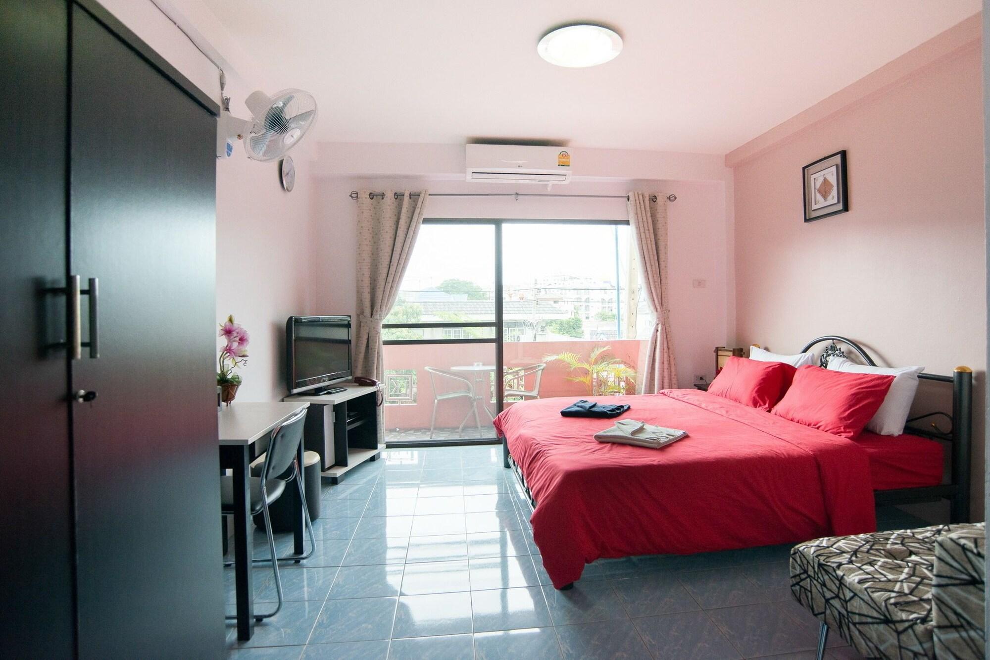 Pattaya Holiday Lodge Apartment *