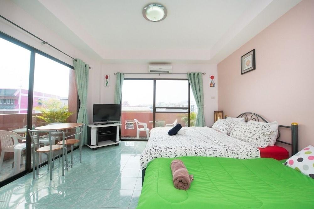 Pattaya Holiday Lodge * Pattaya