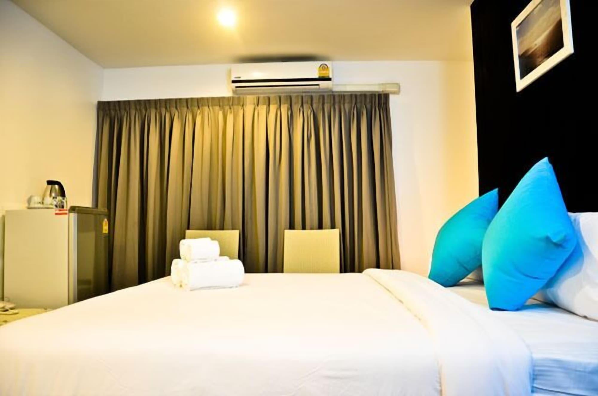 Reddoorz I-talay Hotel 3*