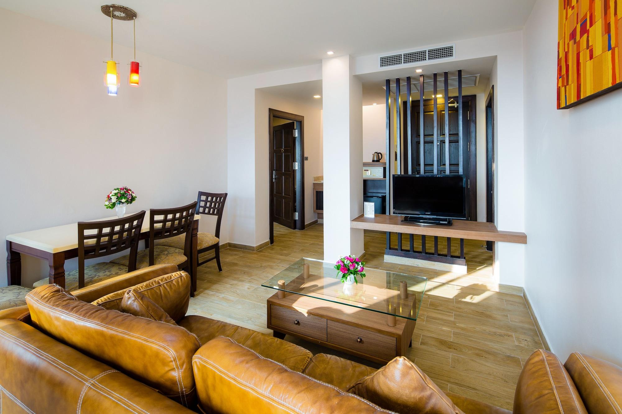 Aiyara Palace 5*