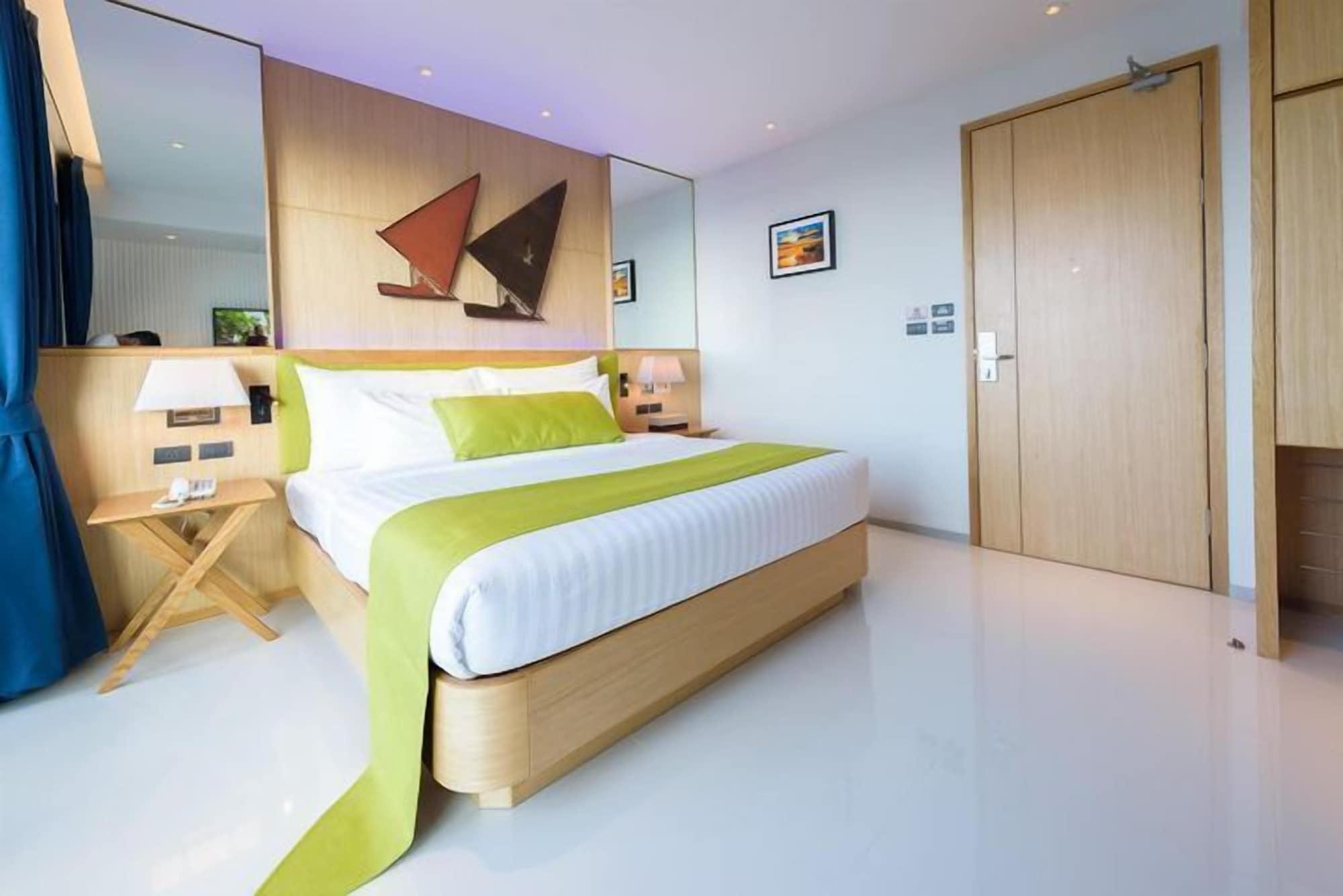 Deep Blue Z10 Hotel Pattaya