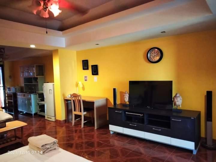 Nightstar Hostel *