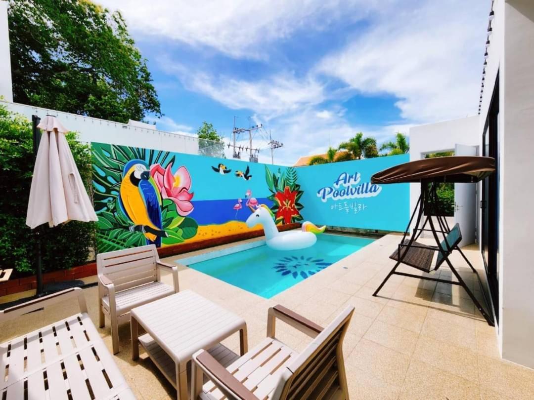 Rain Story Pool Villas Pattaya