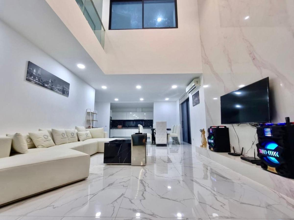 Rain Story Pool Villas Villa