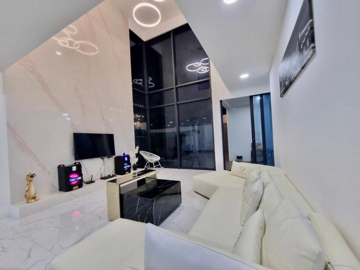 Villa Rain Story Pool Villas