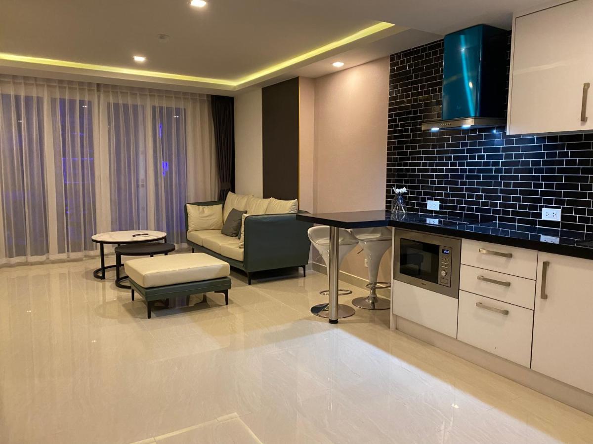 Grand Avenue By Bormon Apartment *