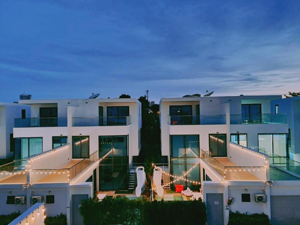 Villa Rain Story Pool Villas Pattaya