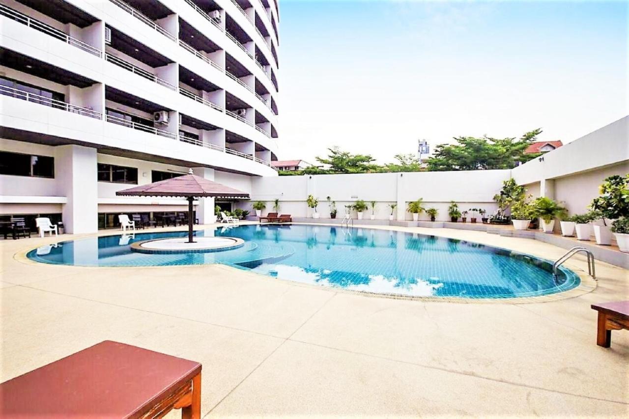 20th Floor 2-bed With Stunning Views Pattaya