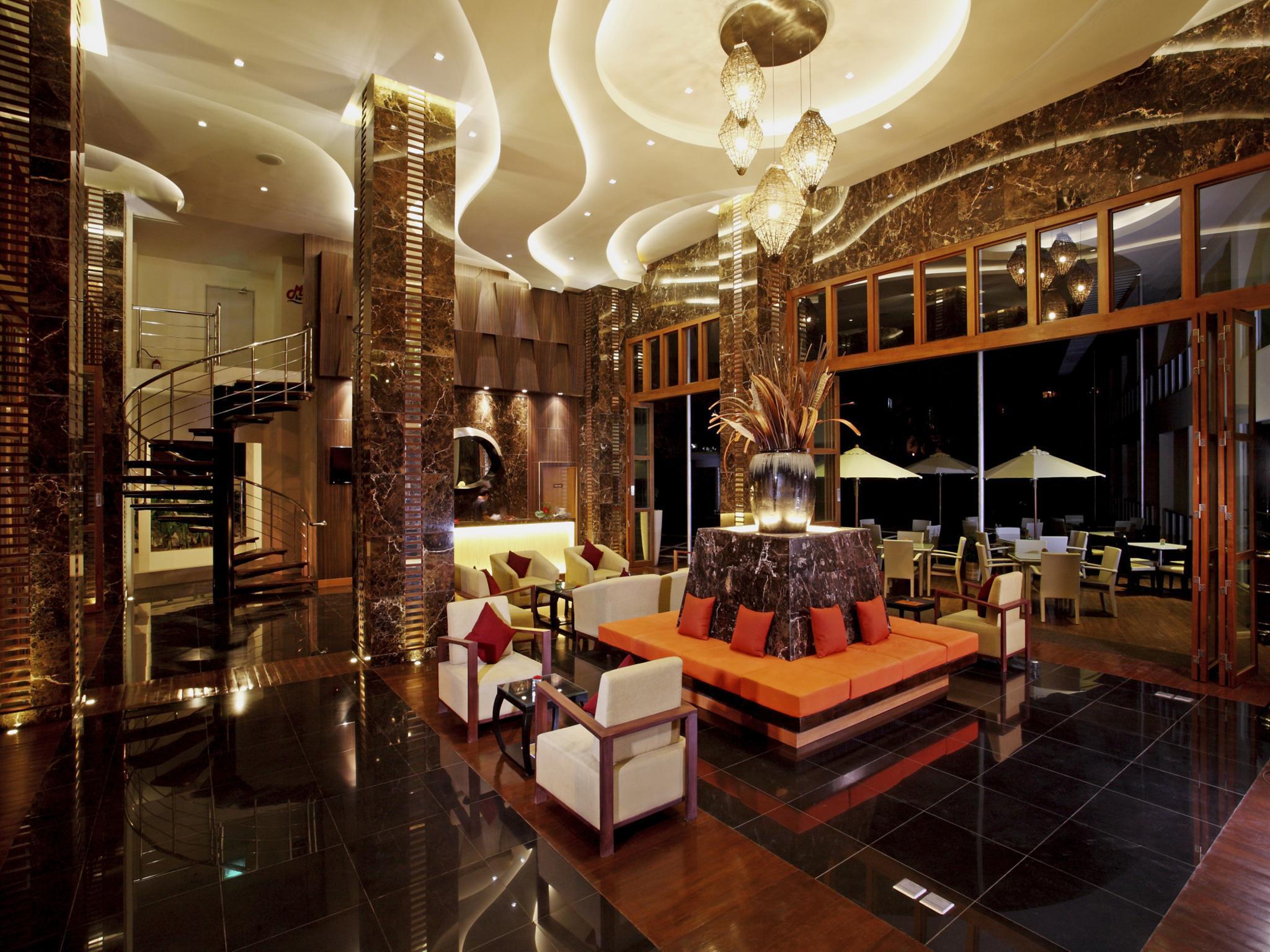 Centara Nova Hotel 4*