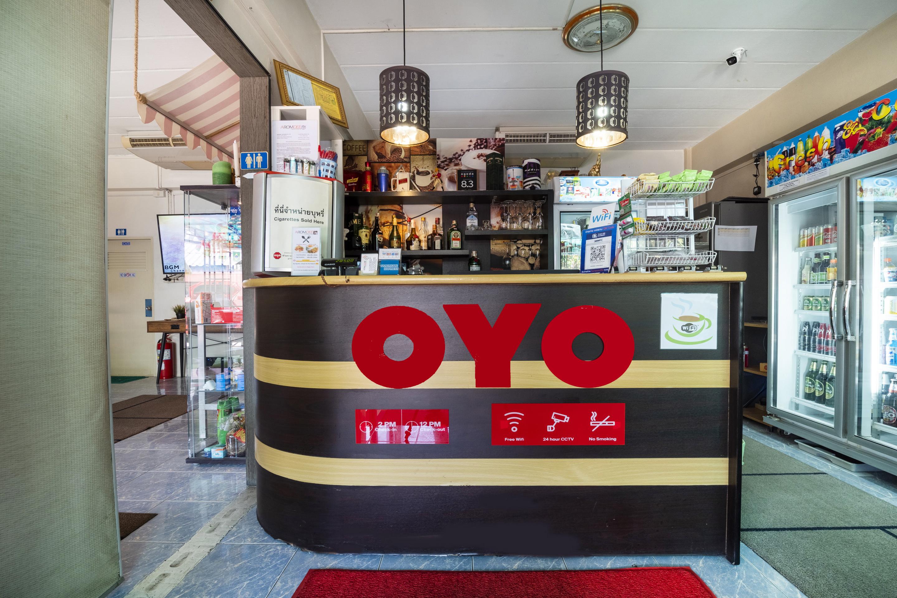 Oyo 838 Aromdee Hotel