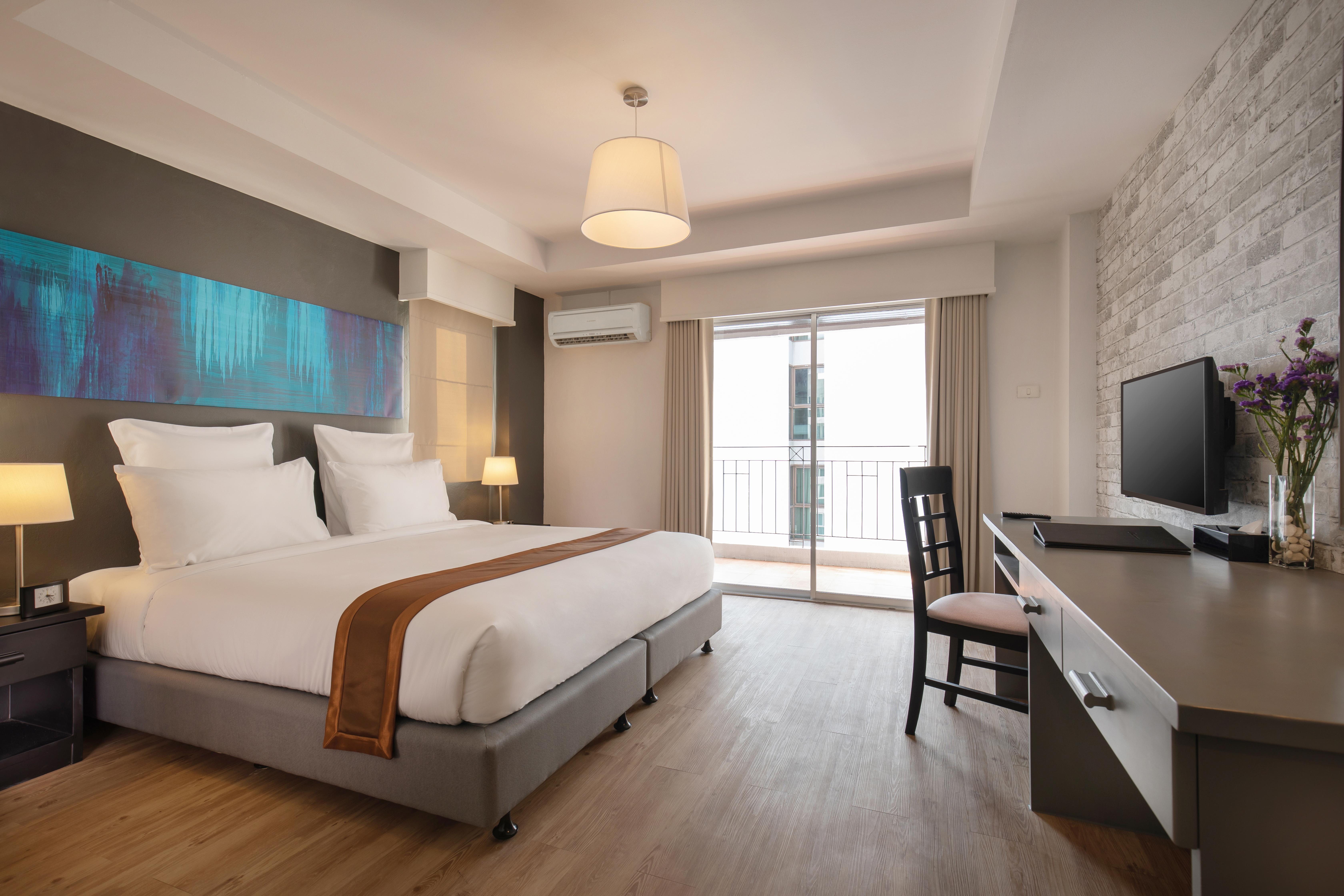 Hotel Journeyhub 4*