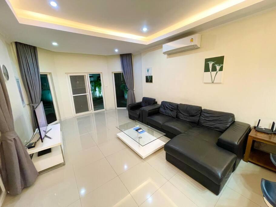 Luxury Pool Villa, On Private Project Majestic Pratumnak Villa *